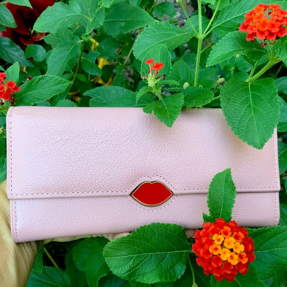 LULU GUINNESS pink lip Cora leather wallet